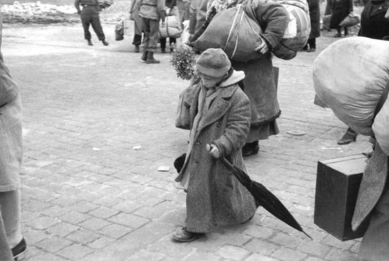 Henri Cartier-Bresson, 1945